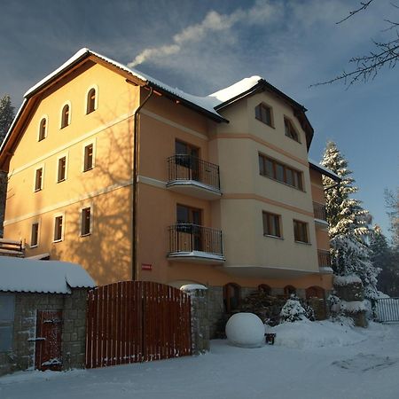 Pension Kral Jablonec nad Nisou Exterior photo